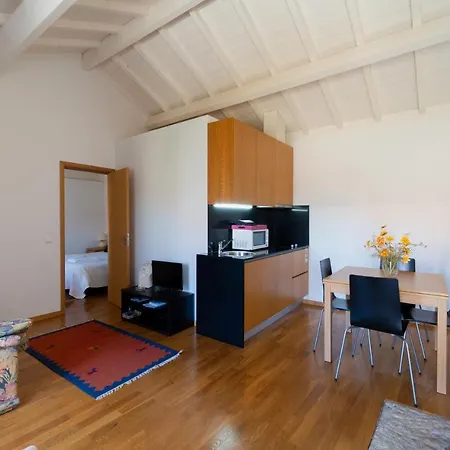 Casas De Pouca * Mondim de Basto