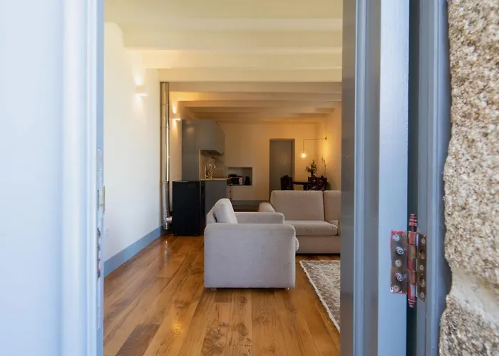 Casas De Pouca 몬딤데바스토